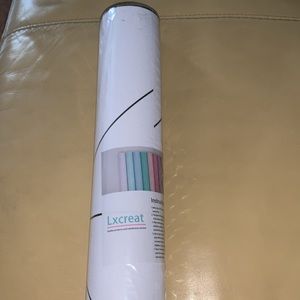 NWOT- Peel and Stick Wallpaper